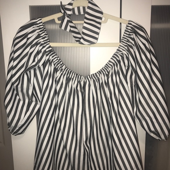 Cute stripe top - Picture 2 of 4